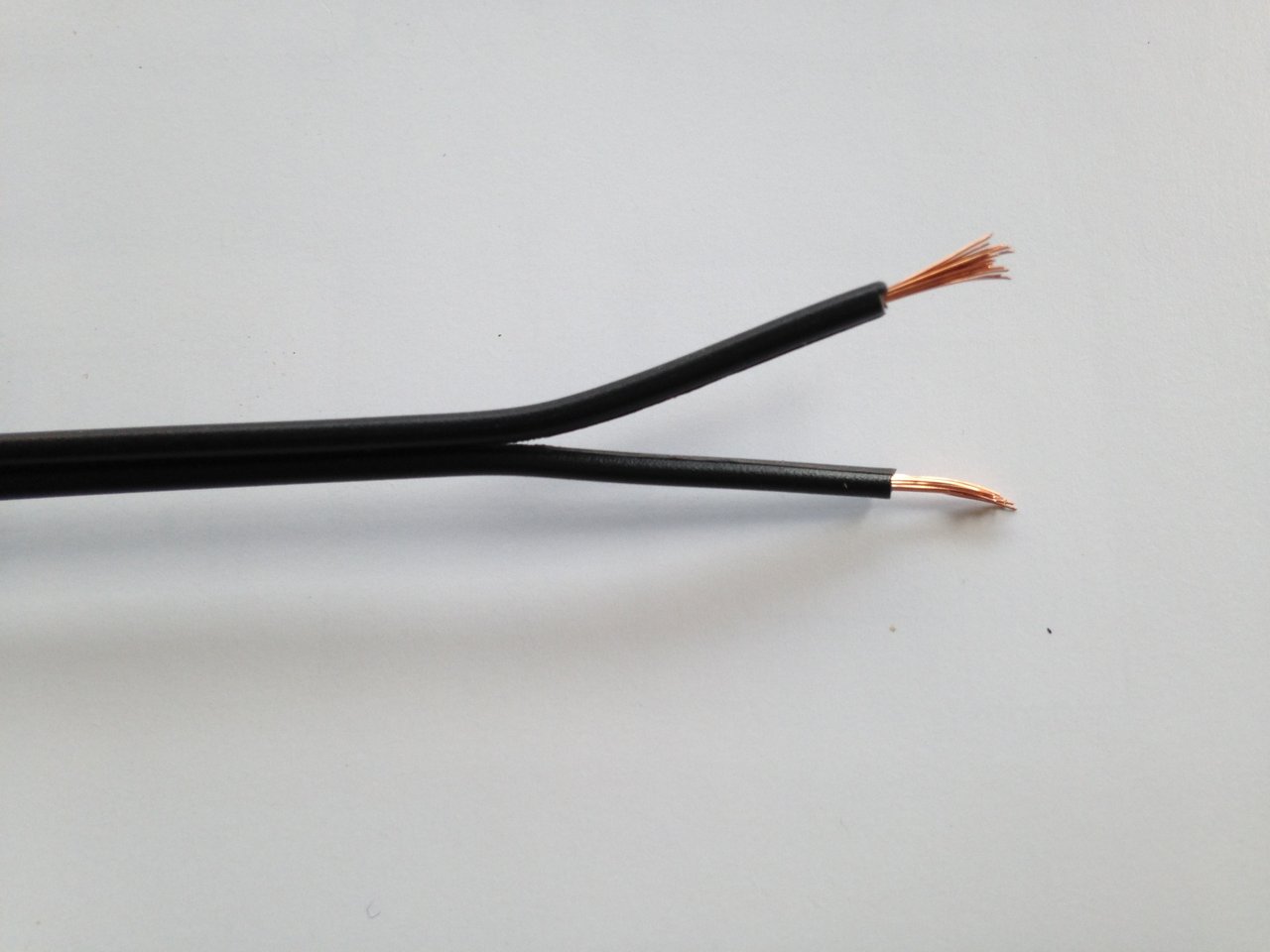 Cable-paralelo-negro.jpg