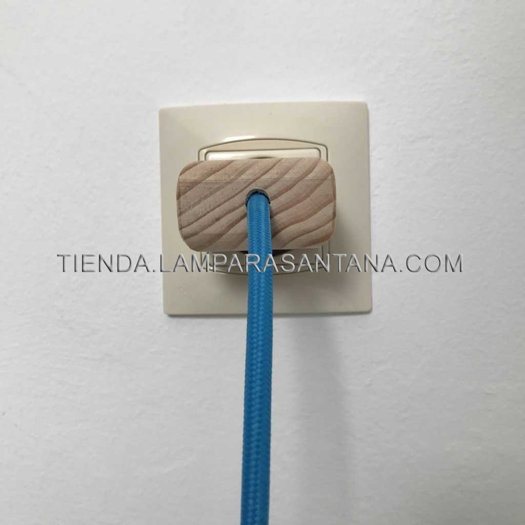 Clavija-madera-para-lampara-03.jpg