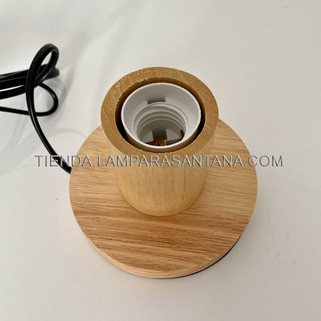 Lampara-base-sobremesa-madera-03.jpg
