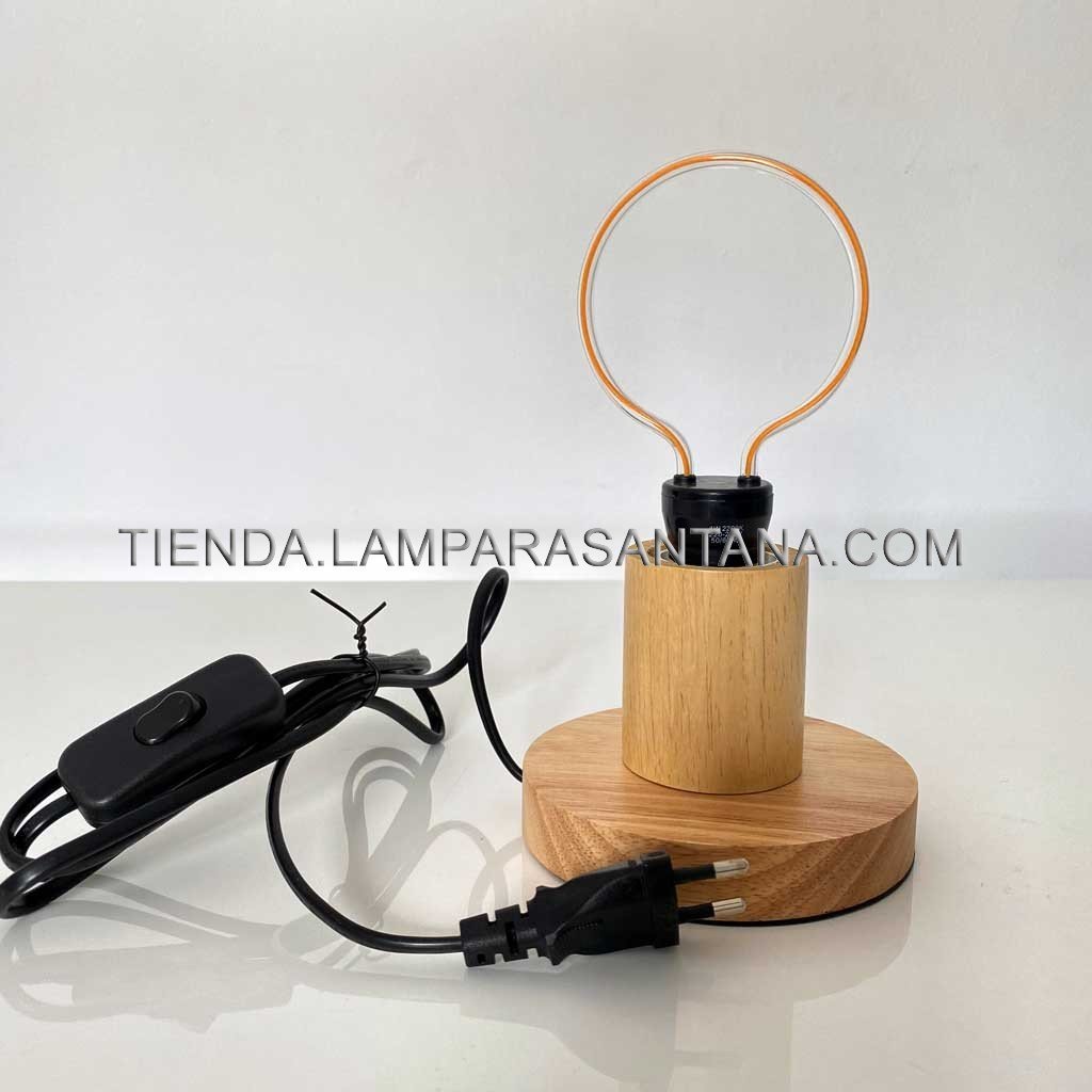 Lampara-base-sobremesa-madera-05.jpg