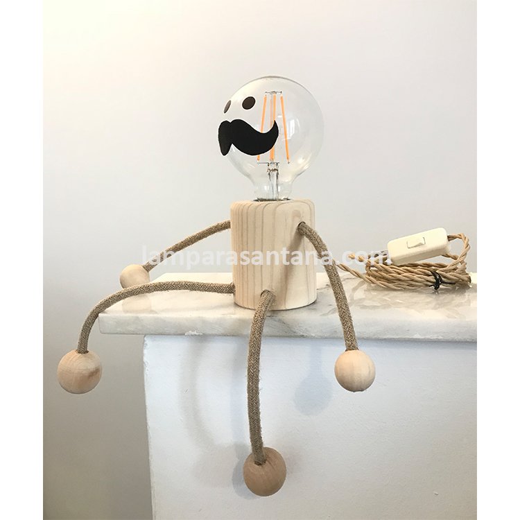 Lampara-de-mesa-infantil-madera1.jpg