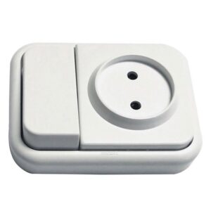 Conmutador + Enchufe